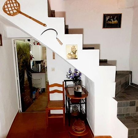Charming House In Illar With Mountain View And Balcony Villa Eksteriør billede