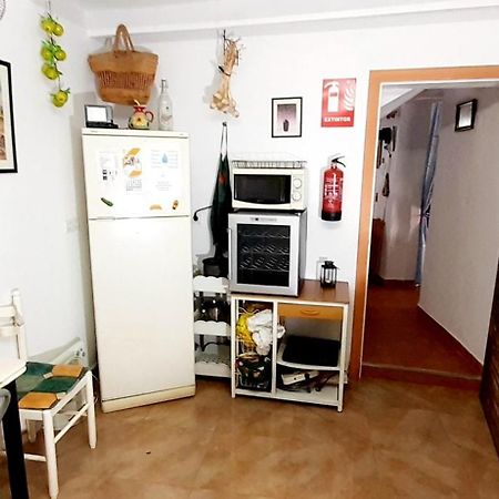 Charming House In Illar With Mountain View And Balcony Villa Eksteriør billede