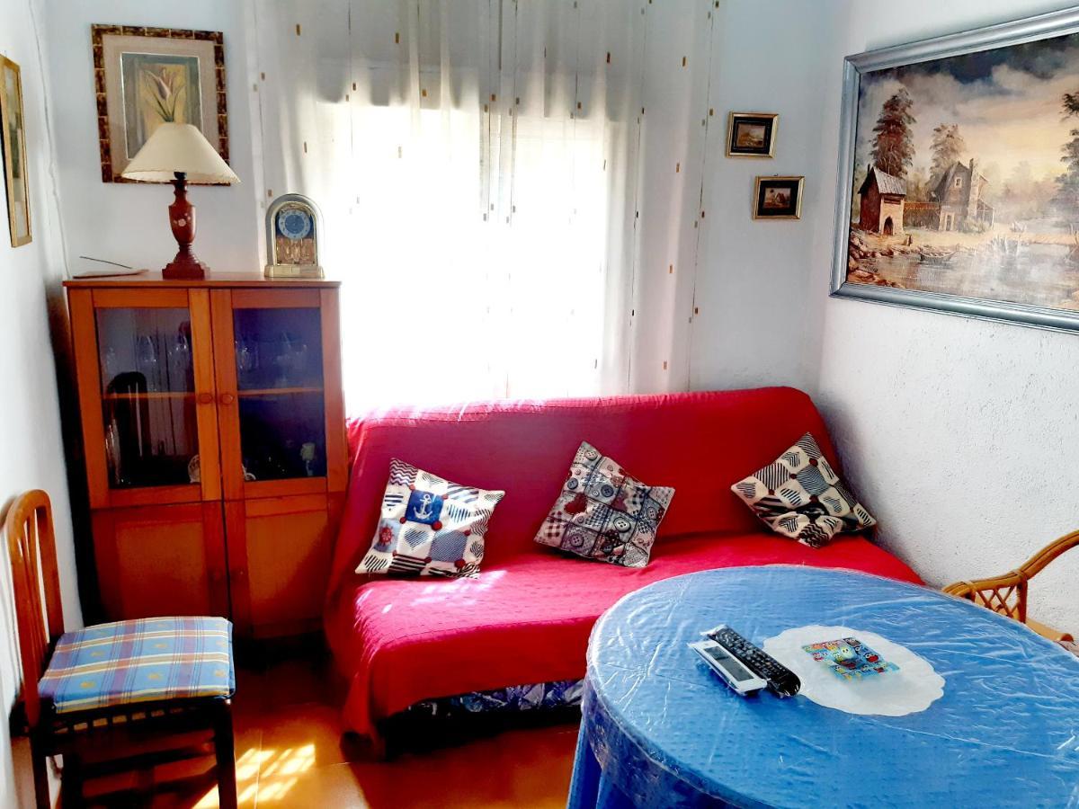 Charming House In Illar With Mountain View And Balcony Villa Eksteriør billede