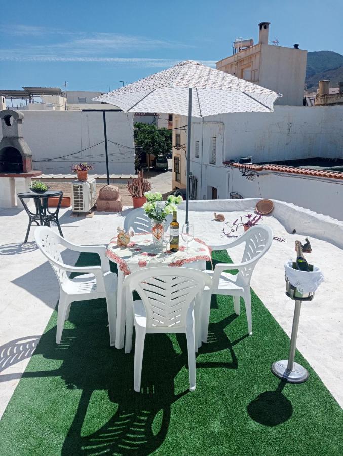 Charming House In Illar With Mountain View And Balcony Villa Eksteriør billede