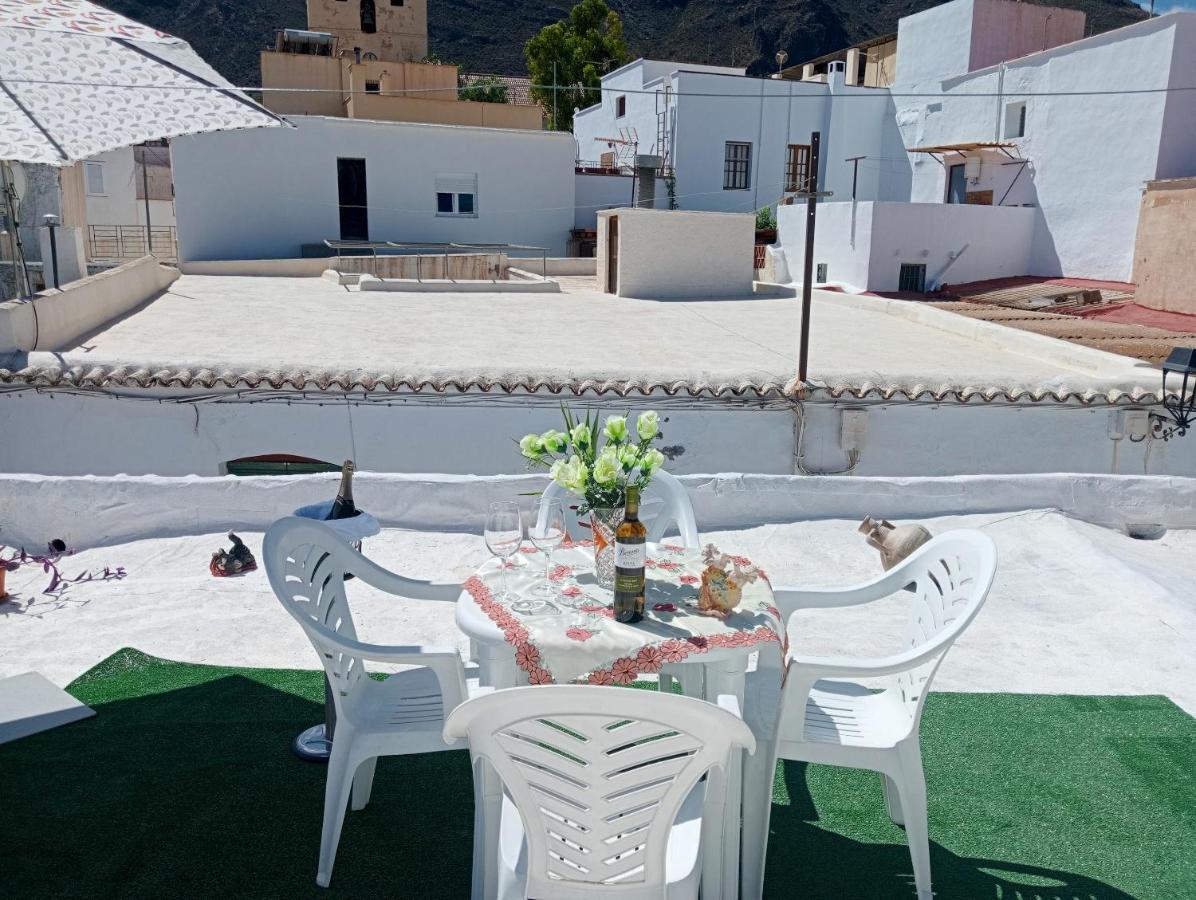 Charming House In Illar With Mountain View And Balcony Villa Eksteriør billede
