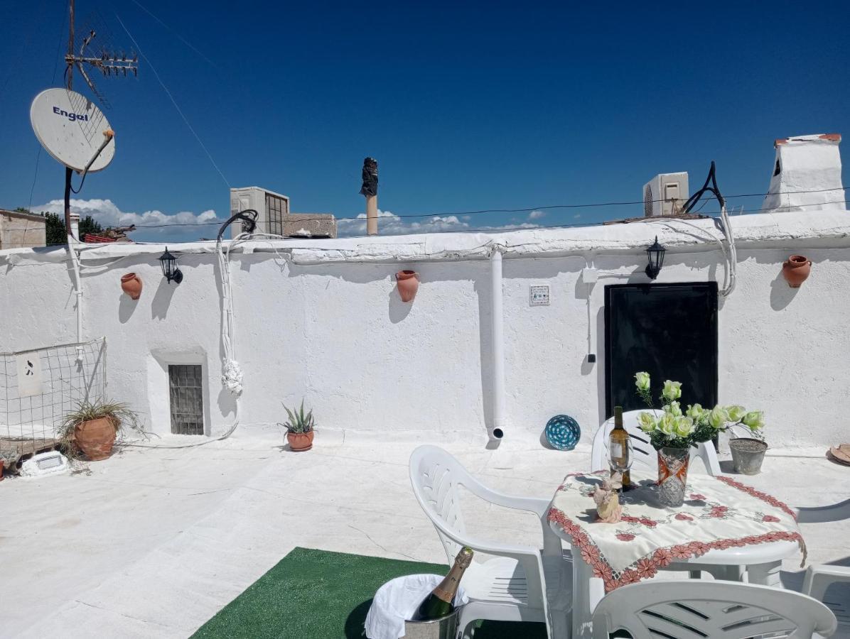 Charming House In Illar With Mountain View And Balcony Villa Eksteriør billede