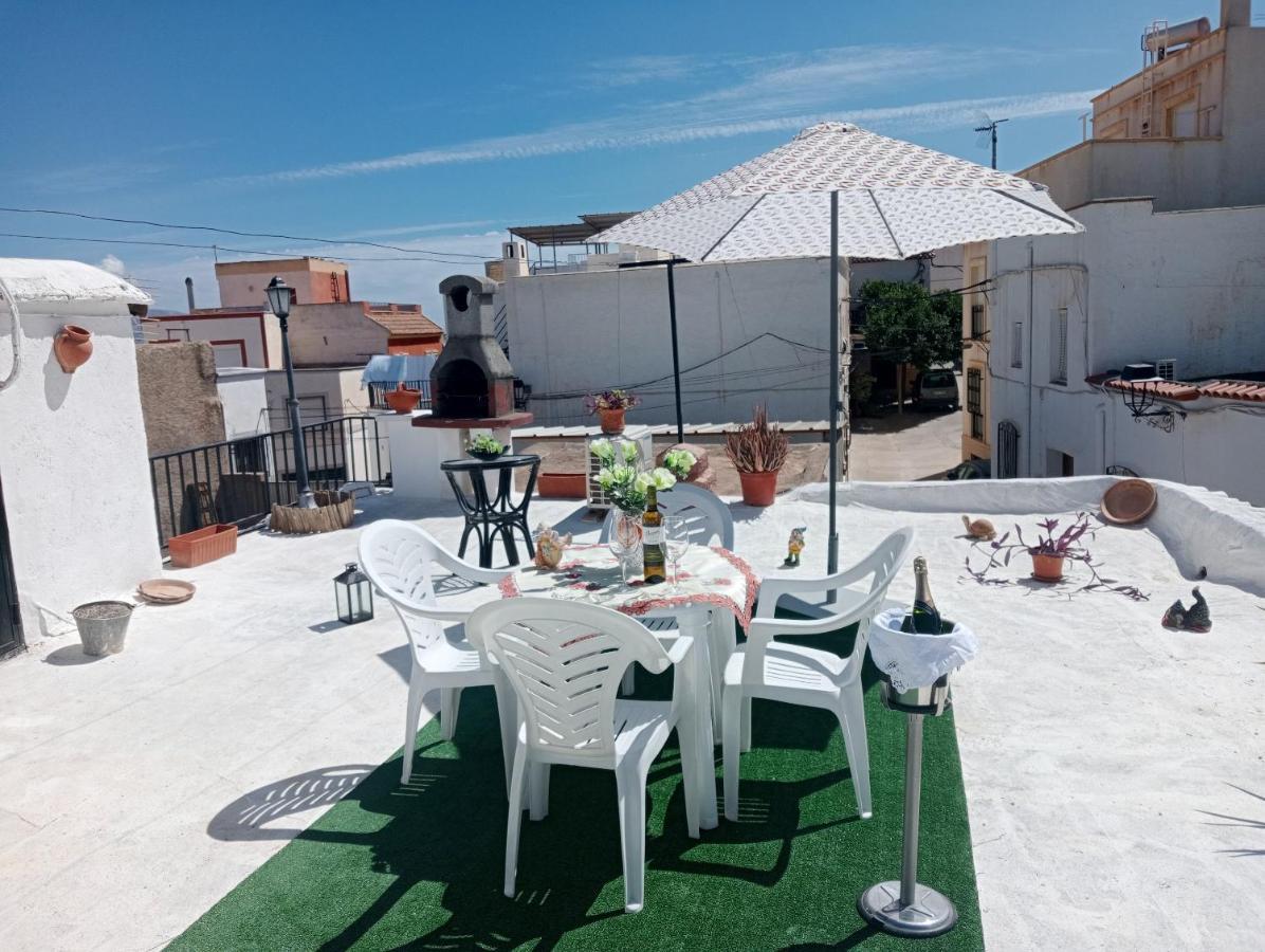 Charming House In Illar With Mountain View And Balcony Villa Eksteriør billede