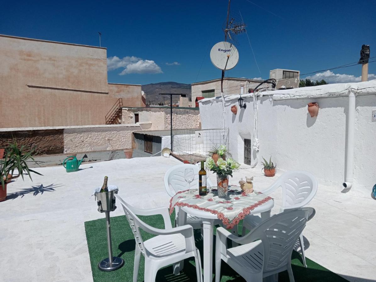 Charming House In Illar With Mountain View And Balcony Villa Eksteriør billede