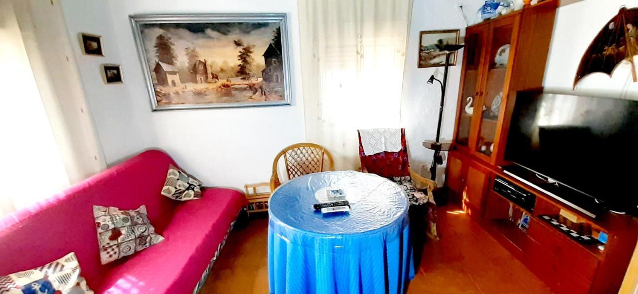 Charming House In Illar With Mountain View And Balcony Villa Eksteriør billede